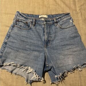 Abercrombie & Fitch The dad short high rise curve love
